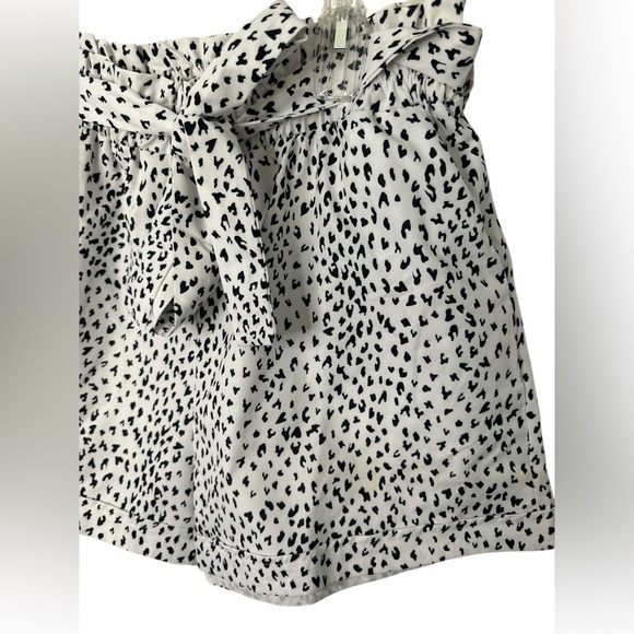 White and Black Polka Dot Shorts XL NWOT - Picture 3 of 4